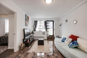 Bright Parkdale Court - Little Portugal w/ Free Parking